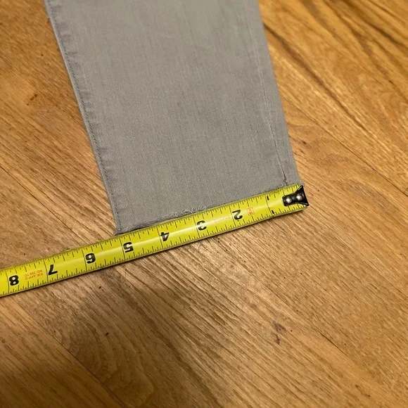 Ladies Size 26/2 LOFT Gray Super Skinny Jeans with Raw Hem LOFT GUC - Picture 5 of 6